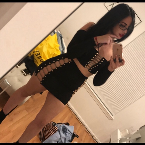 Suede cut out two piece set - Picture 3 of 3